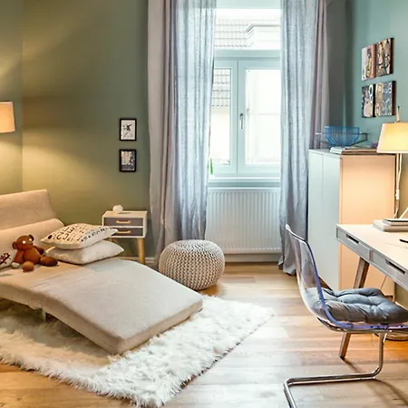 90qm Well-equiped Flat In Berlin-charlottenburg With Wif Apartment